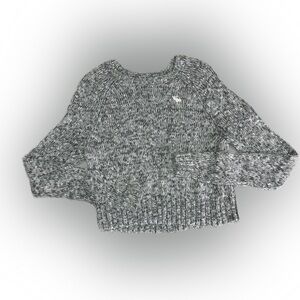 Abercrombie & Fitch Gray Knit chunky Sweater, Size Medium EUC